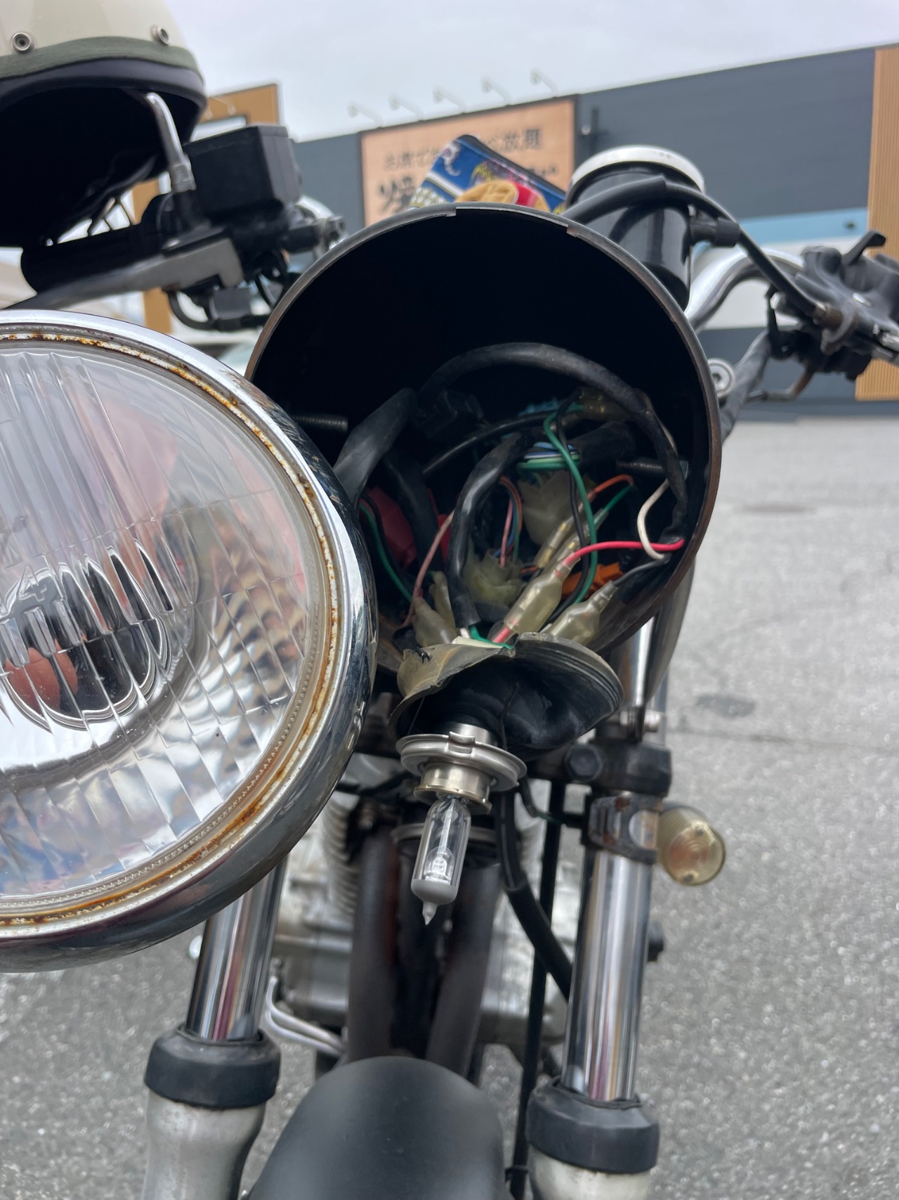 CB400SS ヘッドライト交換