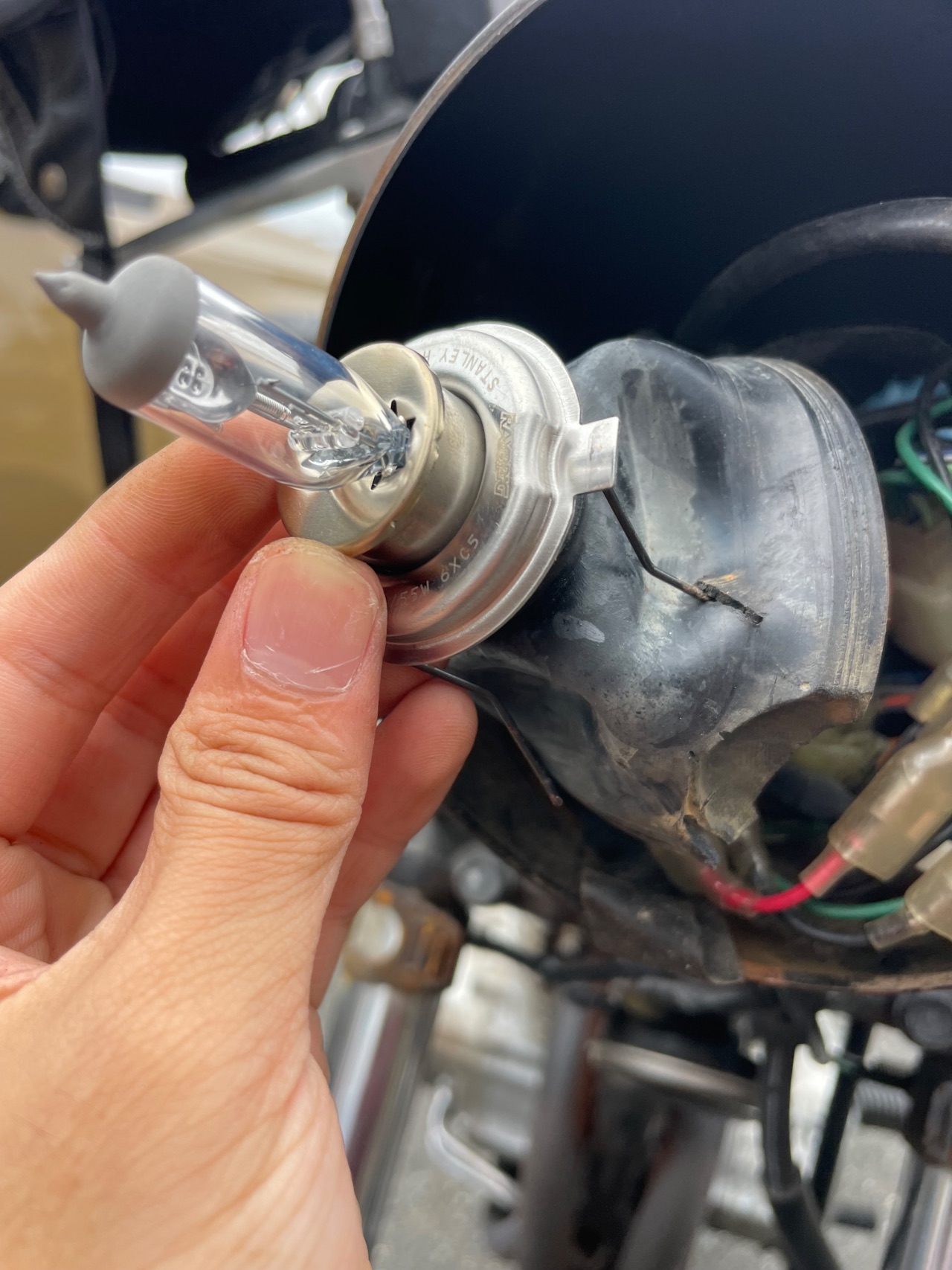 CB400SS ヘッドライト交換