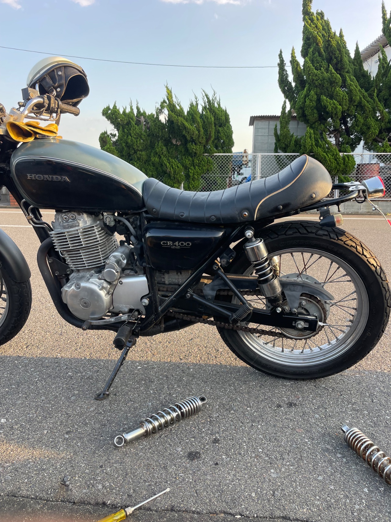 CB400SS サスペンション